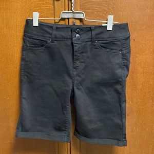 Wax Jeans Butt I Love You black Bermuda shorts